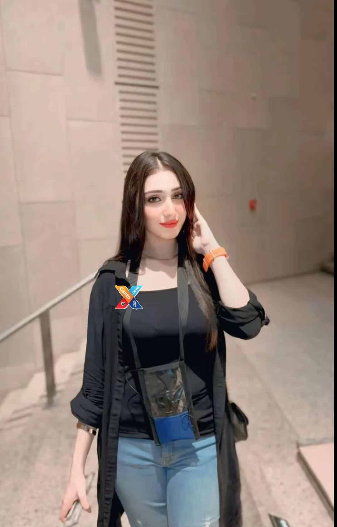 Video call service available 24hrs 03198327317